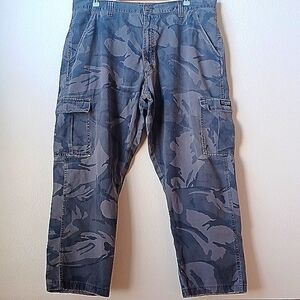 Wrangler Camouflage Cargo Pants Men's 40 x 27